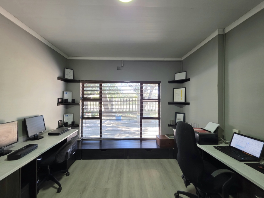 4 Bedroom Property for Sale in Jan Cillierspark Free State